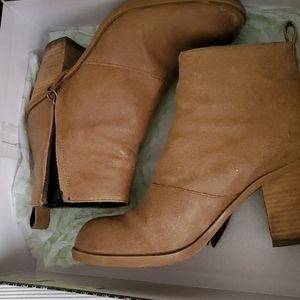 Dv by dolce vita tan leather heeled booties